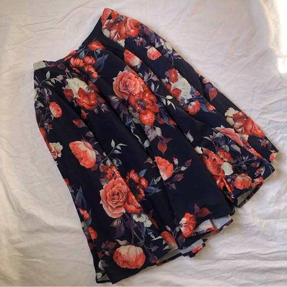 Myrtlewood Floral Swing Skirt - Picture 1 of 3